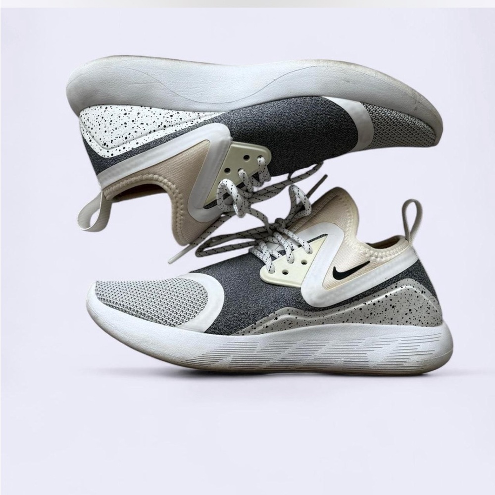 Nike Gray and Cream Athletic Shoes Sleek Design